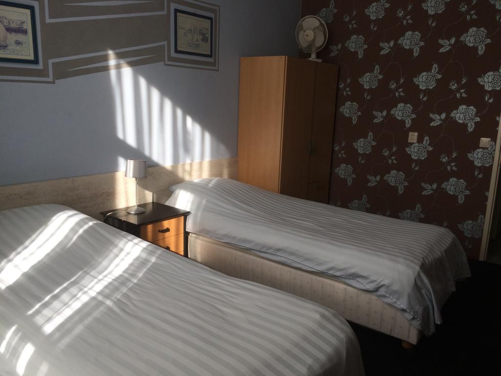 Hotel De Blauwe Vogel Bergen op Zoom Ngoại thất bức ảnh